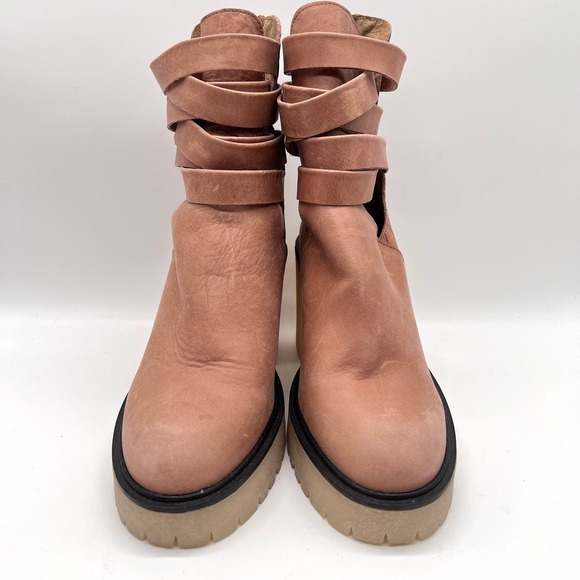 FREE PEOPLE Jesse Cut Out Boot Womens 38.5 8 English Tan Chunky Lug Sole Strappy - Picture 4 of 12
